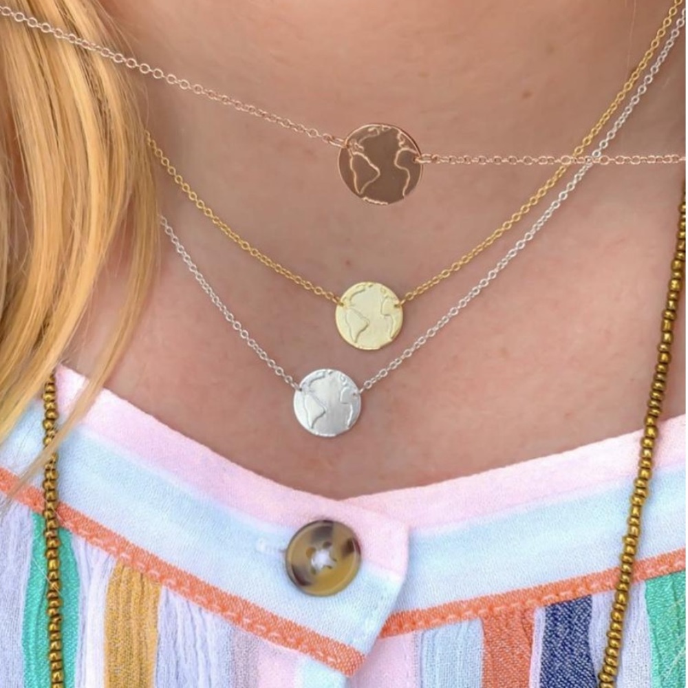 ***SILVER*** TRAVEL THE WORLD NECKLACE